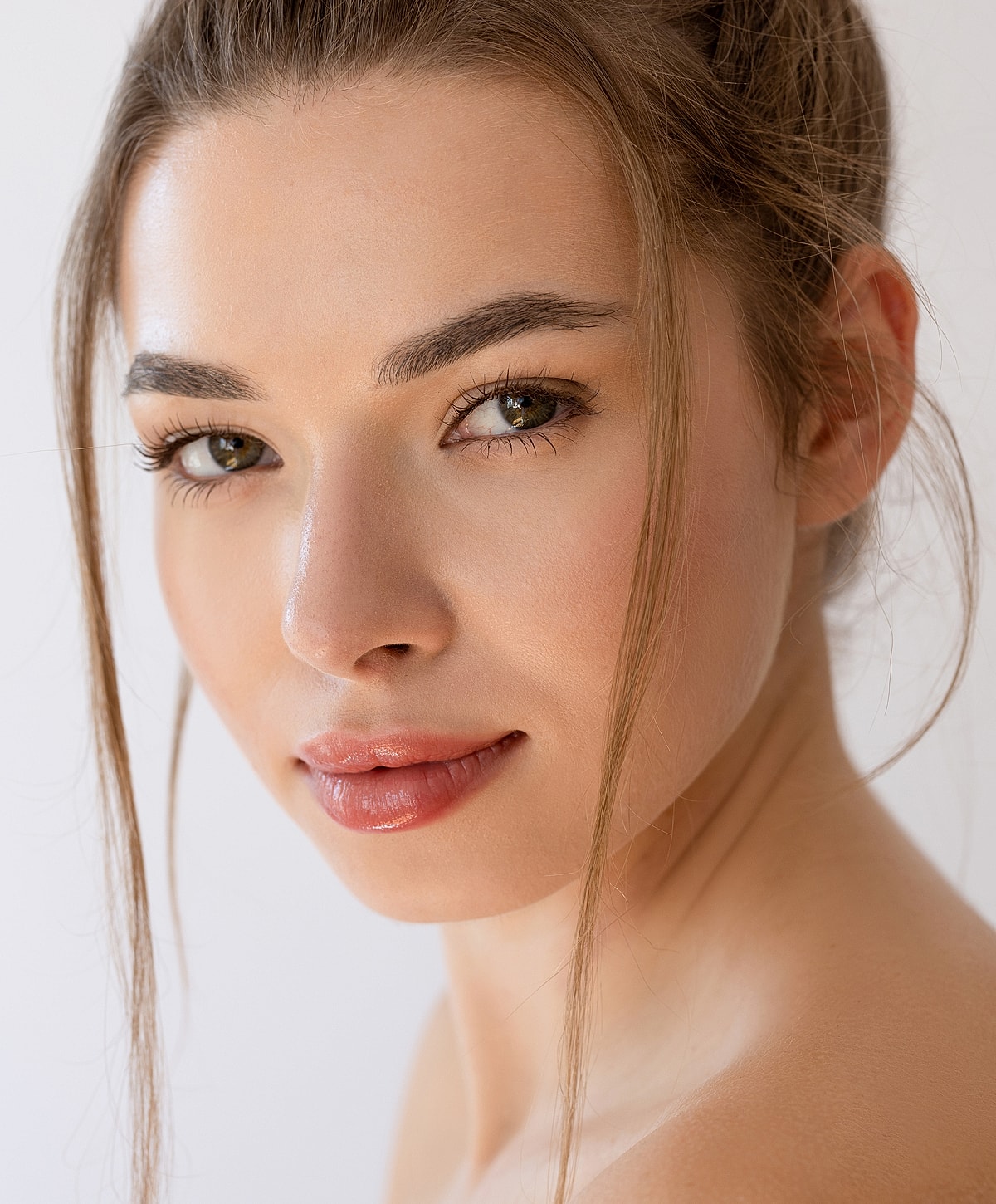 Close-up of a woman with natural makeup.